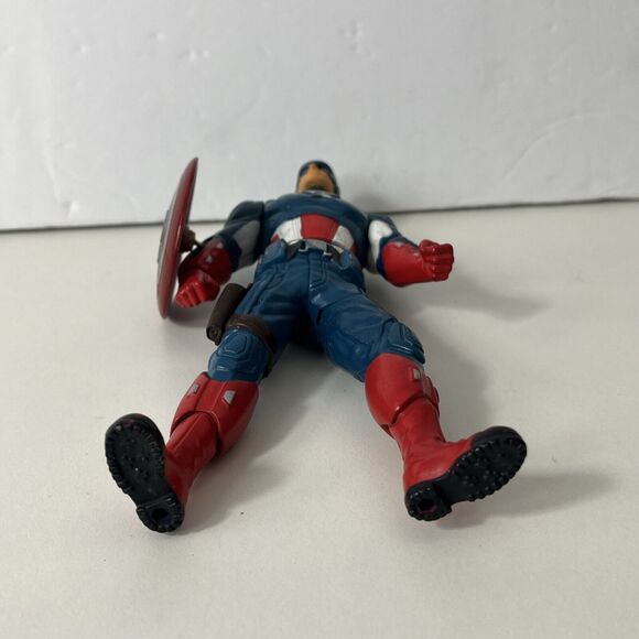 Captain America Bucky Barnes 6" Figure Hasbro Marvel Universe 2011 Spinning - Picture 5 of 6